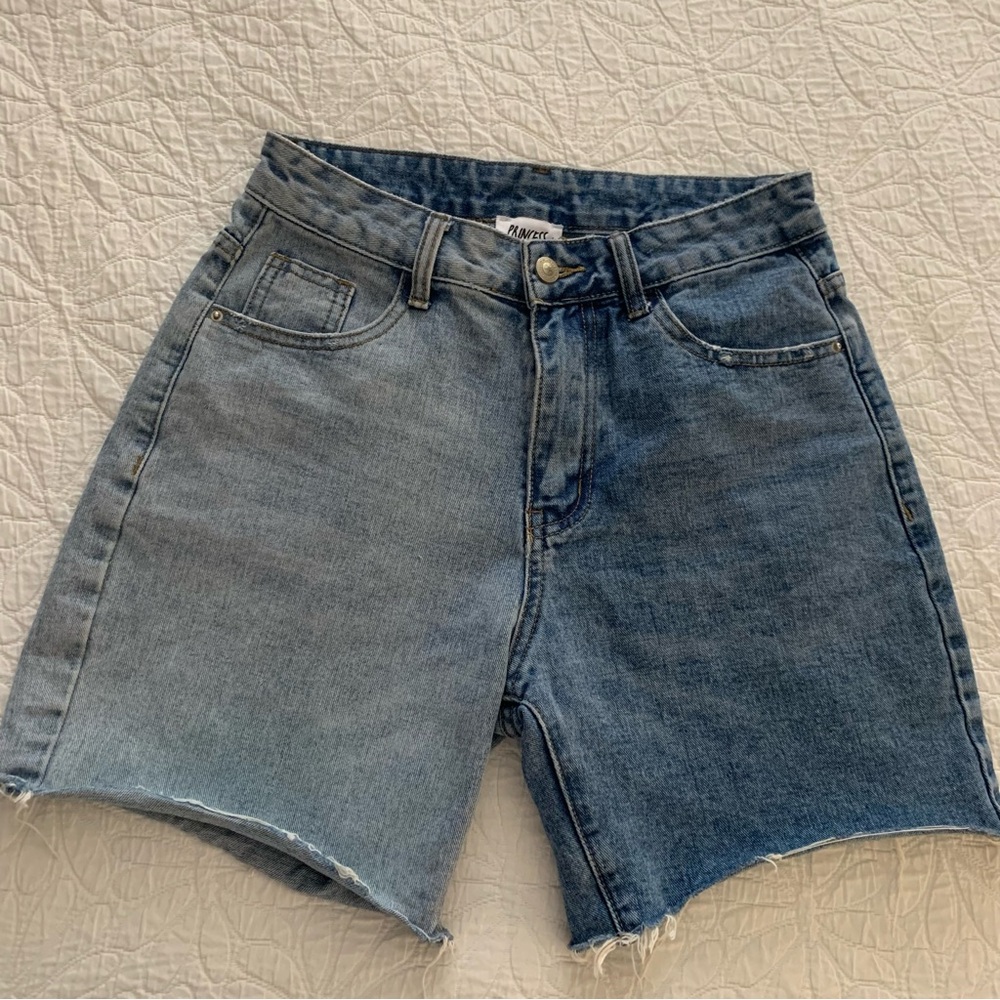 Princess Polly Two-Tone Jean Shorts. Size 4
